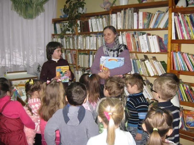 Недобачаючим дітям в бібліотеці показували книги — фото 3