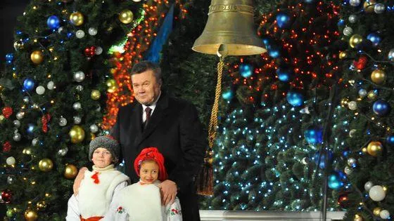 Як зустрічали Новий Рік Янукович, Азаров та інші відомі політики — фото 1