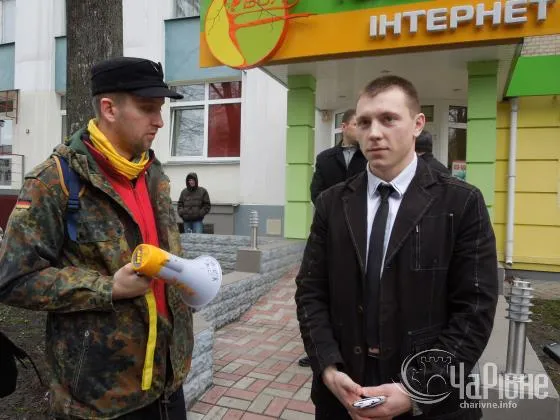 Протестувальники вимагали відключити російські телеканали (Фоторепортаж) — фото 3
