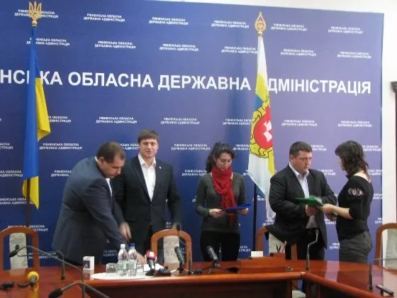 Родинами Героїв «Небесної сотні» виділили квартири (Фоторепортаж) + (Відео) — фото 4