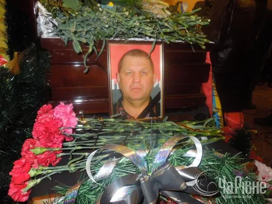 У Рівному тисячі людей прощались Олександром Музичко (Фоторепортаж) + (Відео) — фото 1