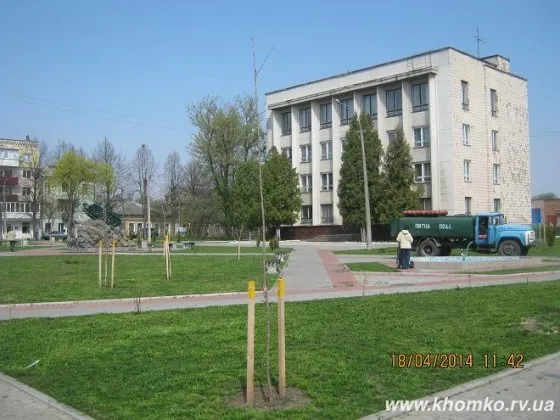 Рівненські парки та сквери до Великодня матимуть святковий вигляд (Фото) — фото 1