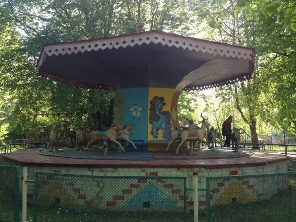 Атракціони в парку Шевченка відкриють після повної перевірки (Фото) — фото 5