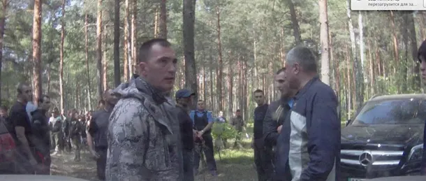 Ексклюзивне відео бурштинових розбірок за участі нардепа (Відео) — фото 1