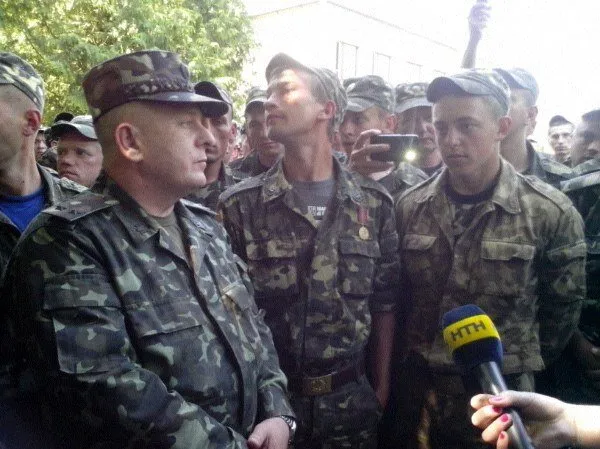 Солдати підняли справжній бунт, та відмовляються їхати воювати на схід (Фото) — фото 1