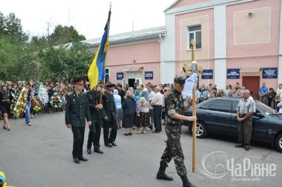 Сьогодні на Рівненщині попрощалися із Героєм АТО Олександром Суліцьким (Фоторепортаж) — фото 3