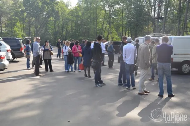 15 військових 51-ої окремої механізованої бригадивирушили з Рівного у зону АТО (Фоторепортаж) — фото 6