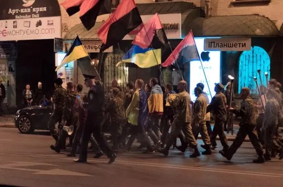 В Рівному на свято Покрови влаштували марш, на честь Героїв України (Фоторепортаж) — фото 8
